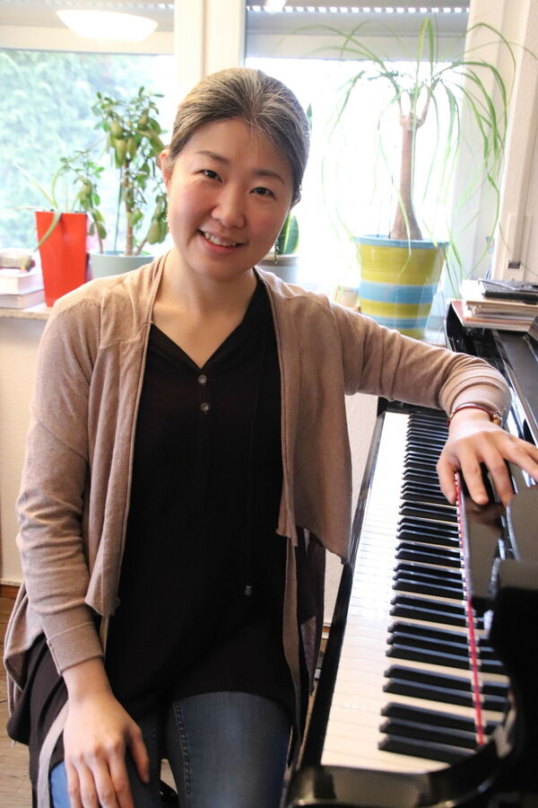 Dr. Jia Jia