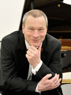 Prof. Thomas Duis