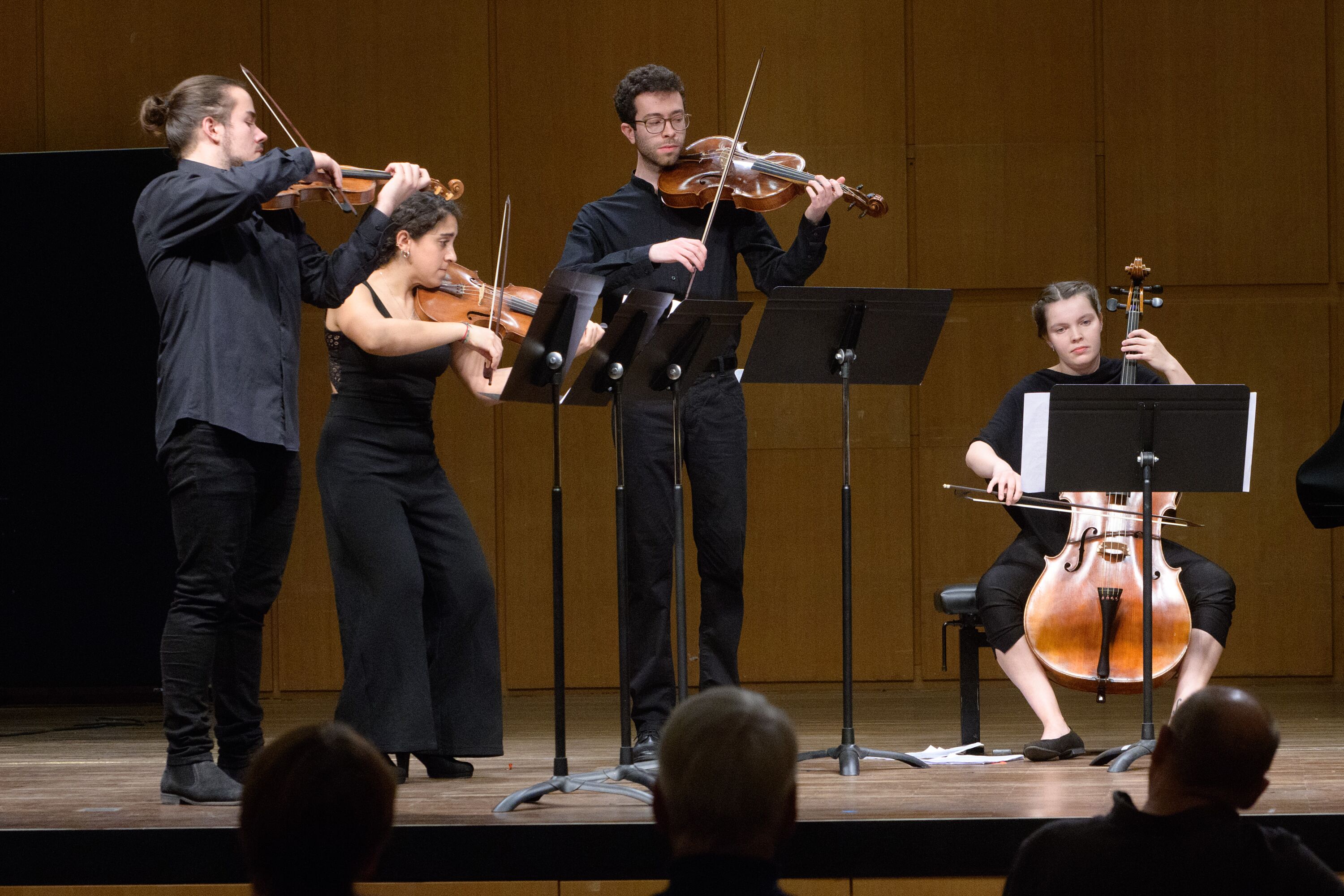 Konzertszene mit Streichquartett